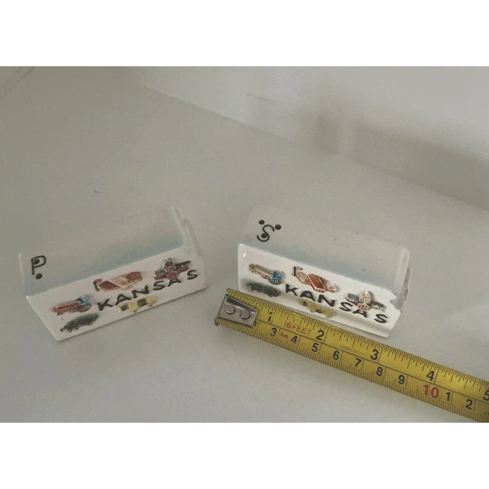 Vintage Kansas State Shaped Salt And Pepper Souvenir Set From The 1950's